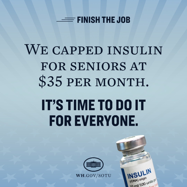 Ein Plakat mit einem Insulinfläschchen auf der rechten Seite und dem Text "Wir haben Insulin für Senioren auf 35 Dollar pro Monat gedeckelt. Es ist Zeit, das für alle zu tun."