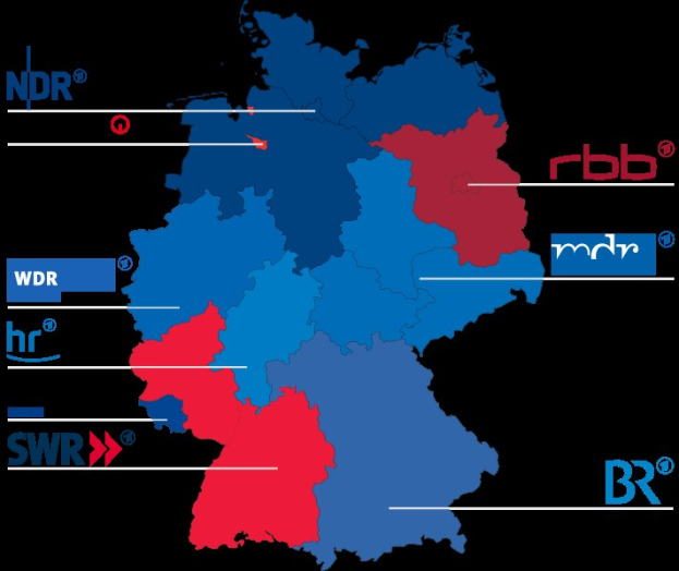 Eine Deutschlandkarte mit Bundesländern in rot und blau markiert, um die Ergebnisse der Wahl 2016 anzuzeigen, einschließlich der Namen der Kandidaten und weiterer Details zum Wahltermin.