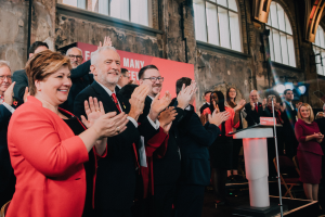 Respektierter Verleger könnte Medaille verlieren, weil er AfD-Mitglied ist