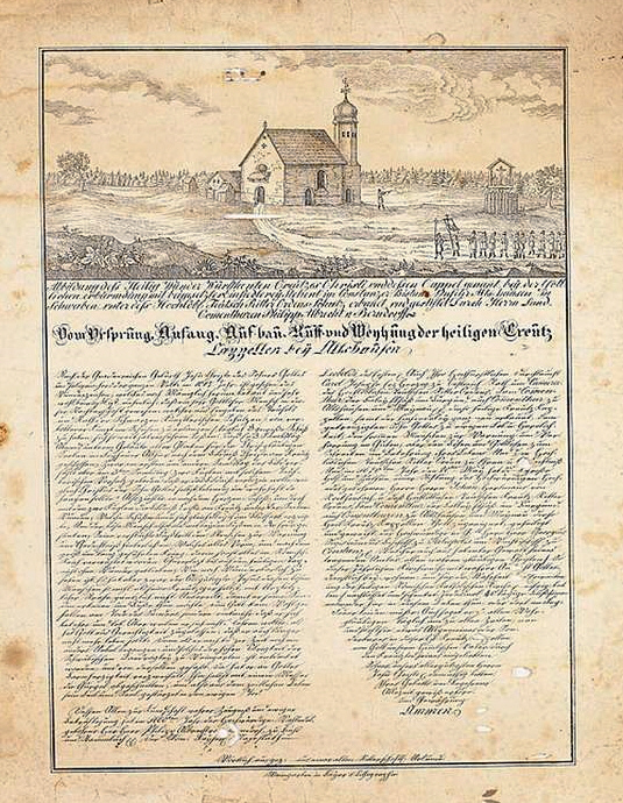 Ein historisches Dokument mit einer Zeichnung einer Kirche, umgeben von Bäumen unter einem klaren blauen Himmel, mit Text aus dem ersten Entwurf der deutschen Verfassung.