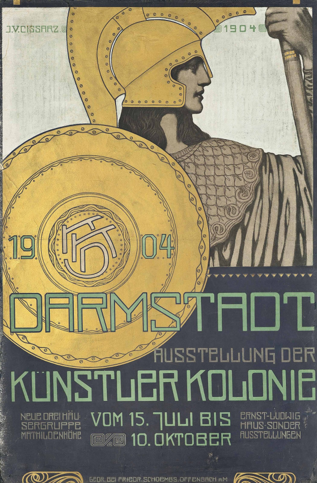Plakat für ein 1904er Konzert in Berlin, das eine Helme tragende Figur mit einem Schild zeigt, auf dem "Darmstadt" und "Künstler Kolonie" in fetter Schrift stehen.